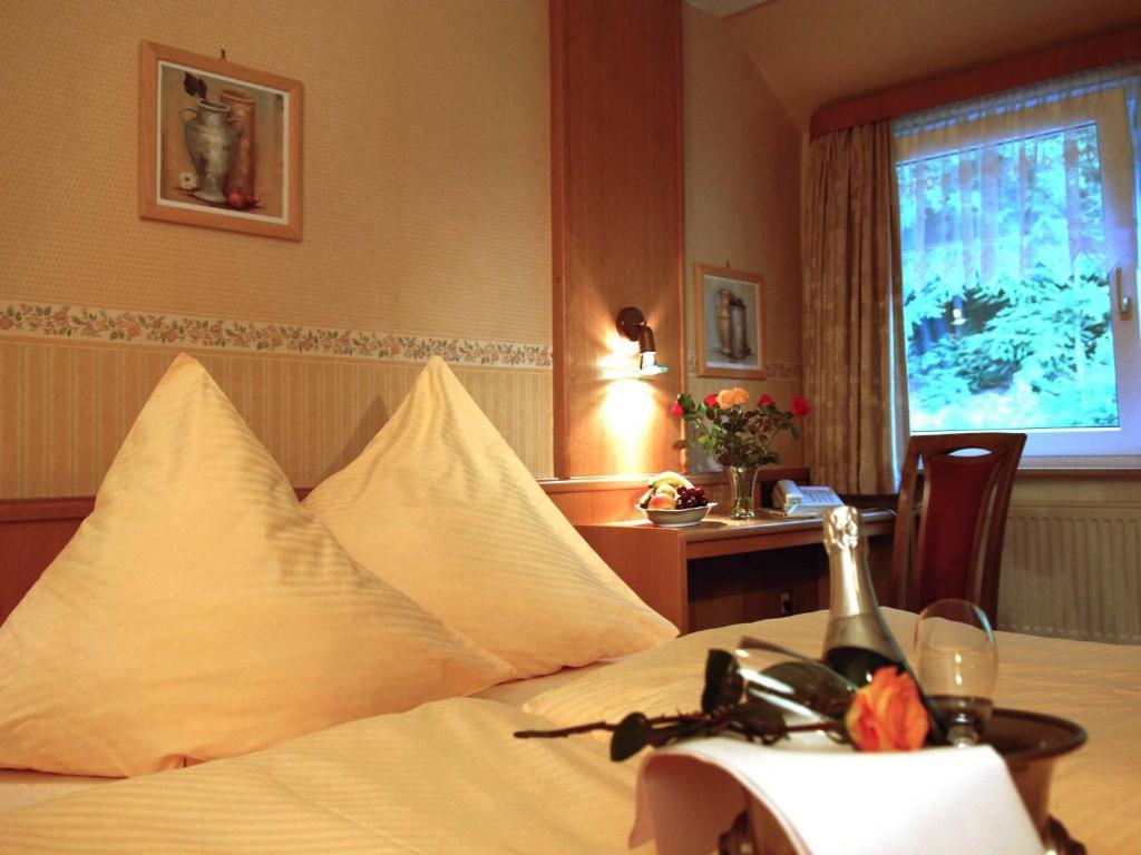 Hotel Weinschanke Rohdental Hessisch Oldendorf Room photo